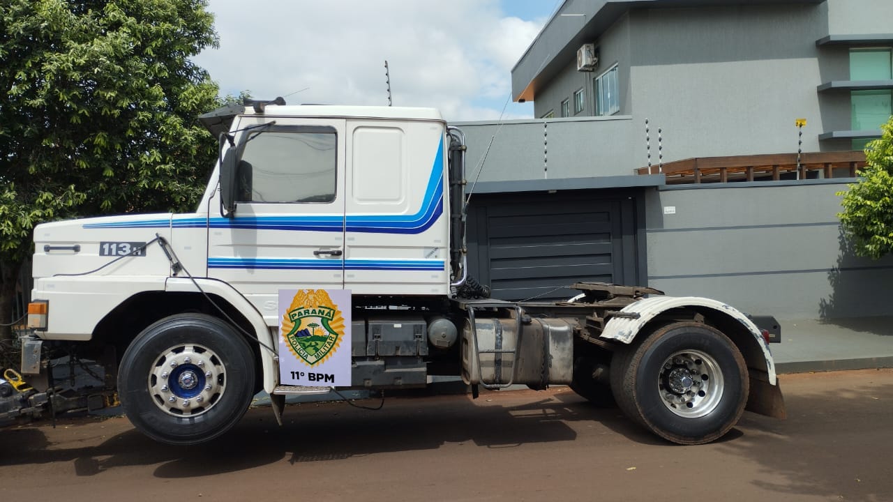 Caminhão furtado em Rolândia é encontrado na área rural de Araruna
